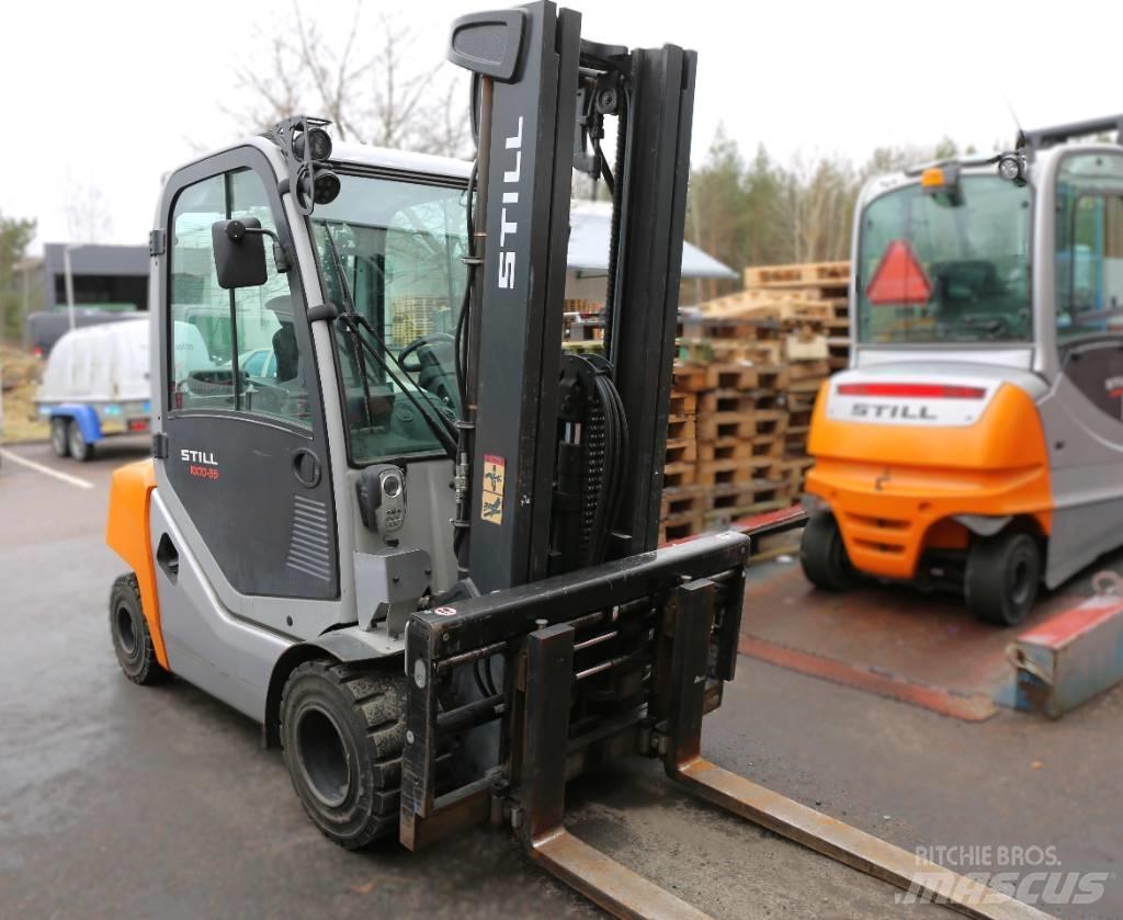 Still RX70-35 Diesel trucks