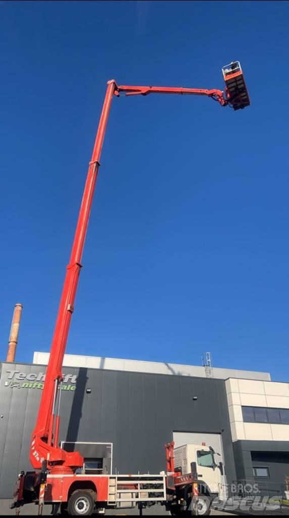 Bronto S37XDT Truck mounted platforms