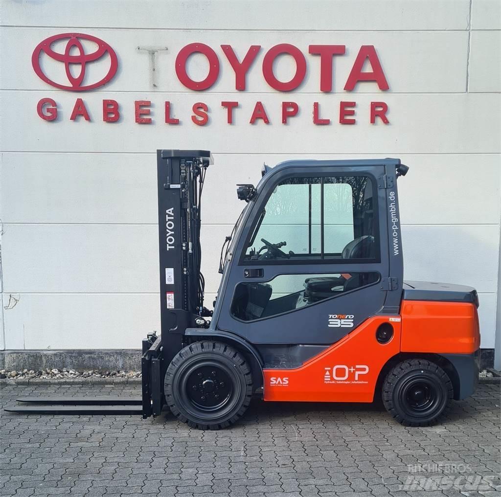 Toyota 52-8FDJF35 Diesel trucks