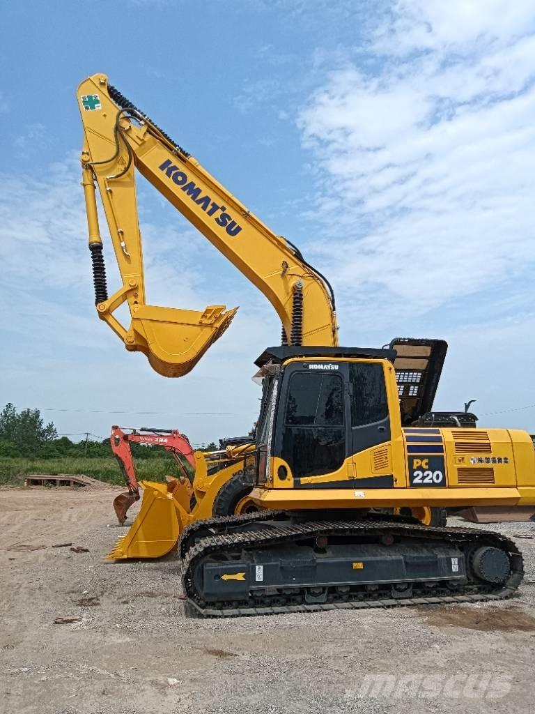 Komatsu PC 220-8 Crawler excavators