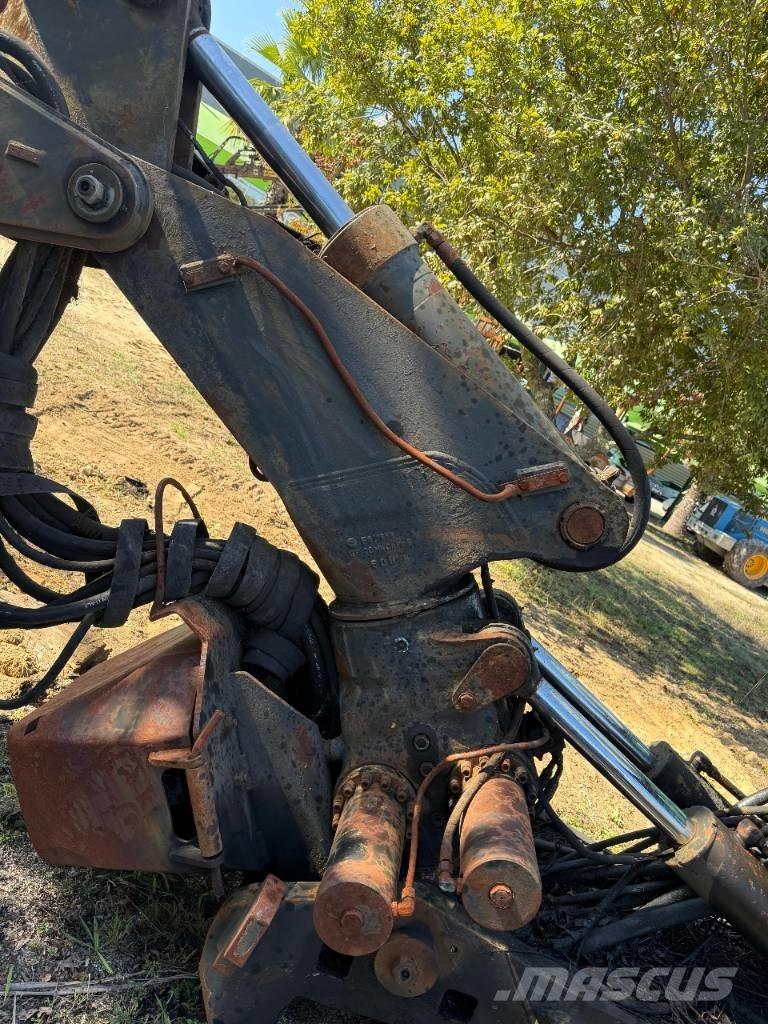 Timberjack 1270 Booms and arms