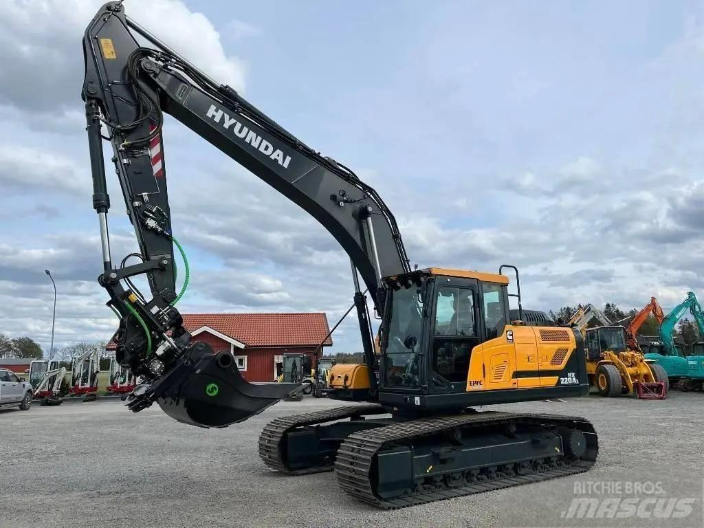Hyundai HX 220 Crawler excavators