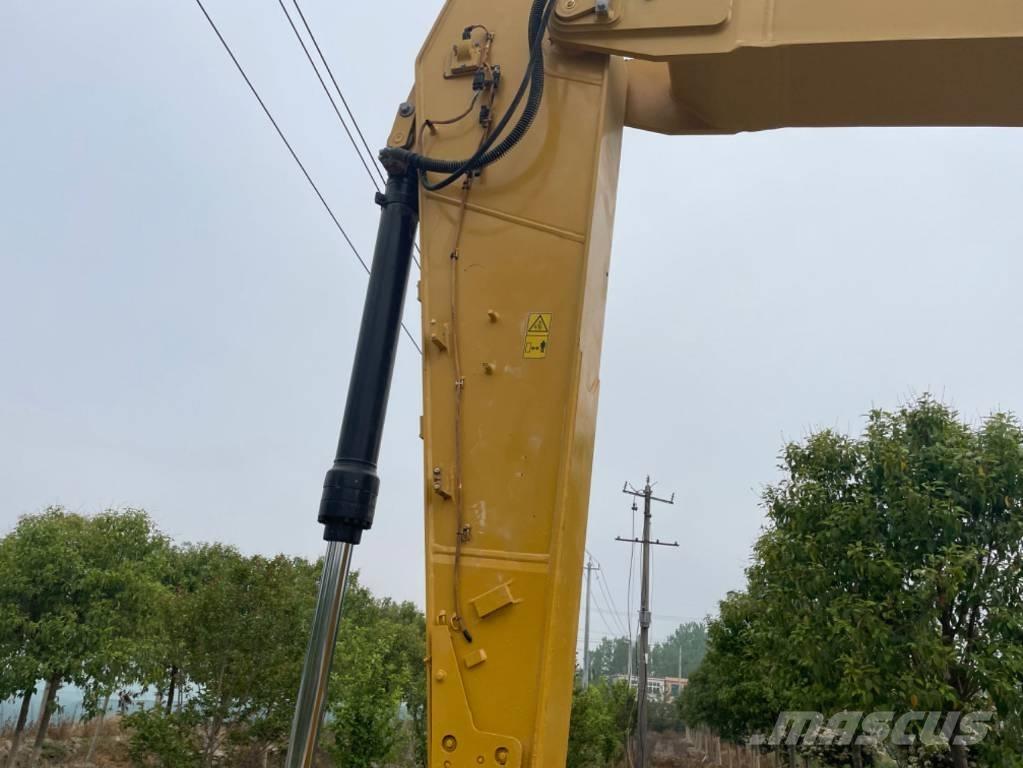 CAT 320 Crawler excavators