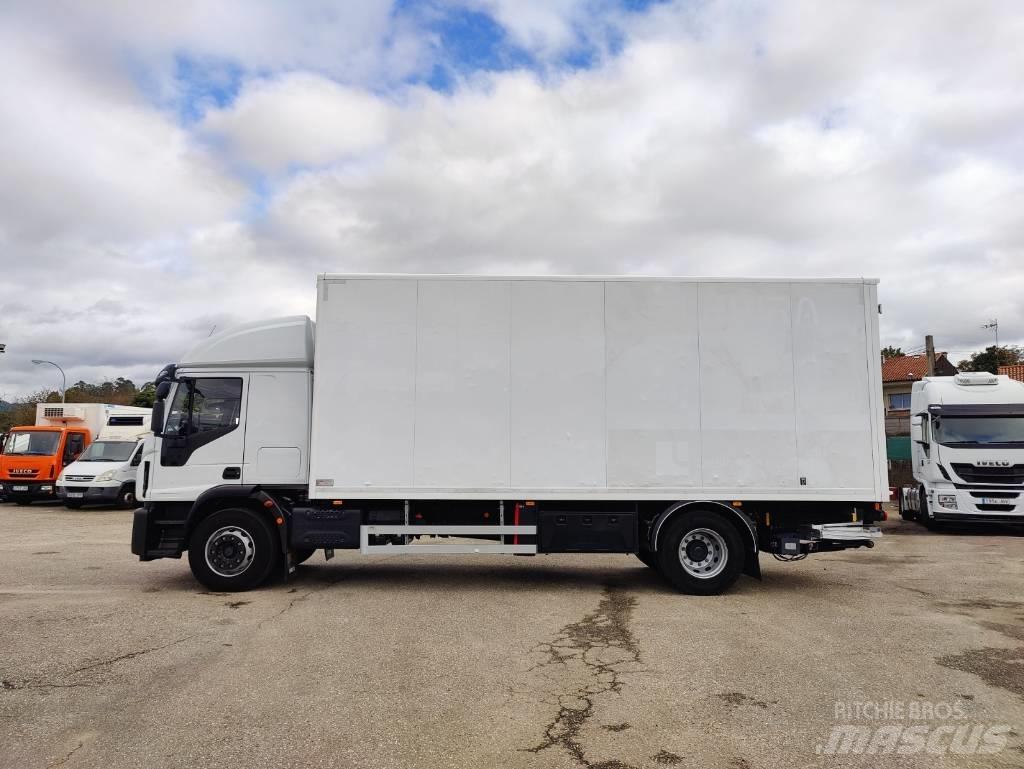 Iveco 180E 28 Box trucks