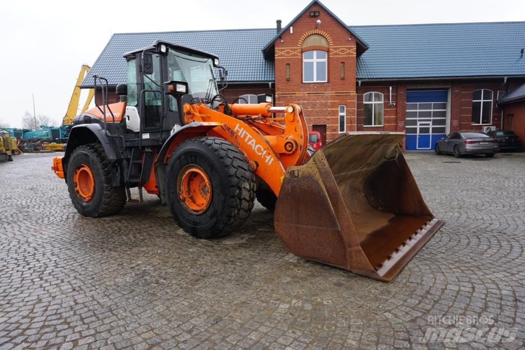 Hitachi ZW 220-5 B Wheel loaders