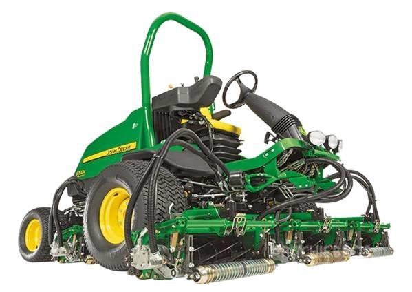 John Deere 8700 Fairway mowers