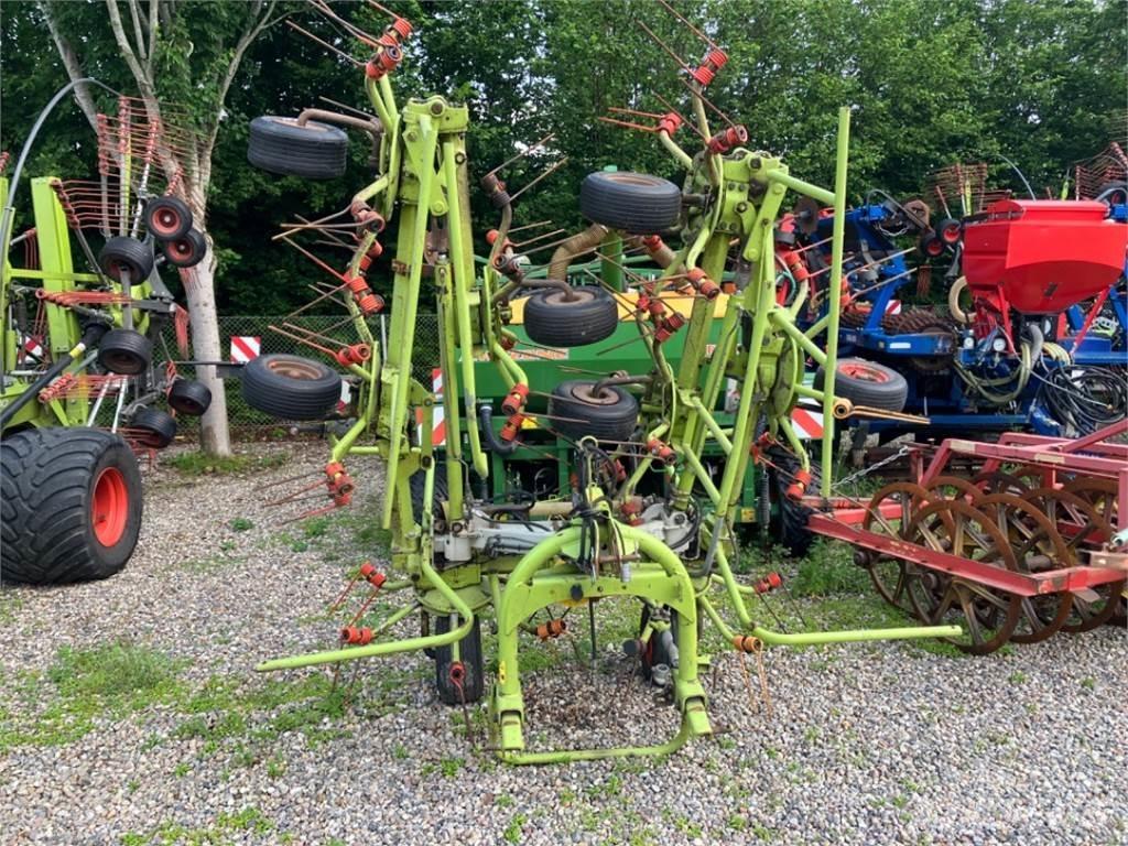 CLAAS VOLTO 870 Rakes and tedders