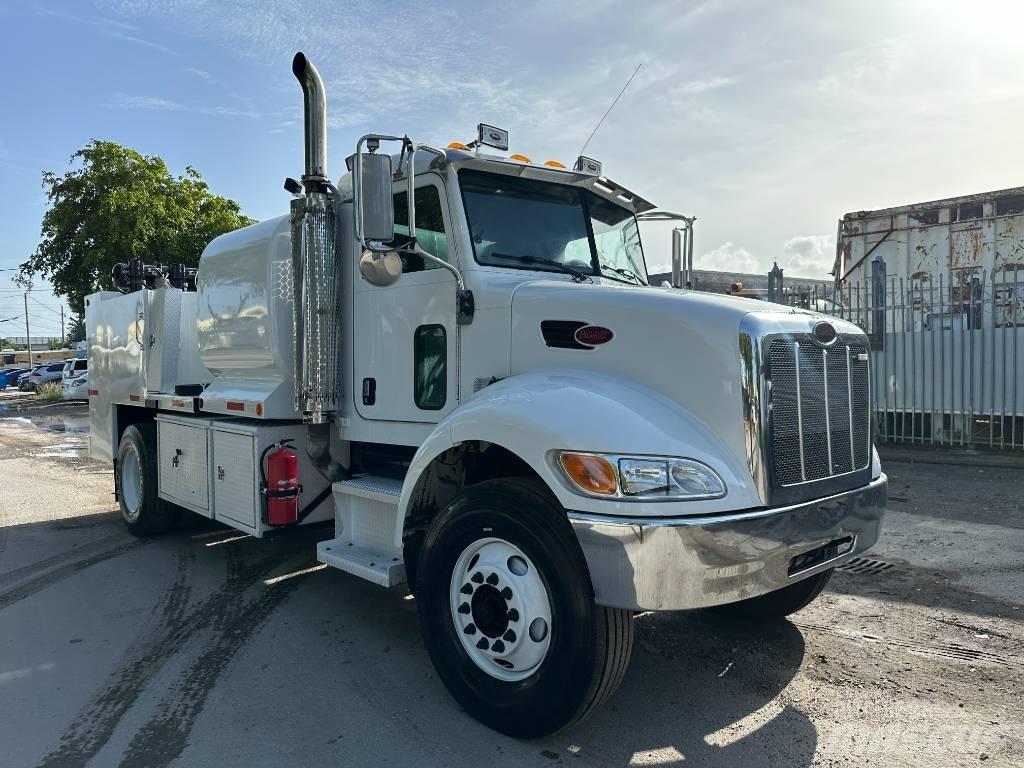 Peterbilt 335 Tanker trucks