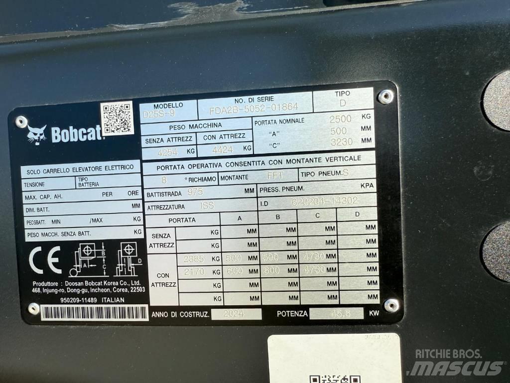 Bobcat D 25 S-9 Diesel trucks