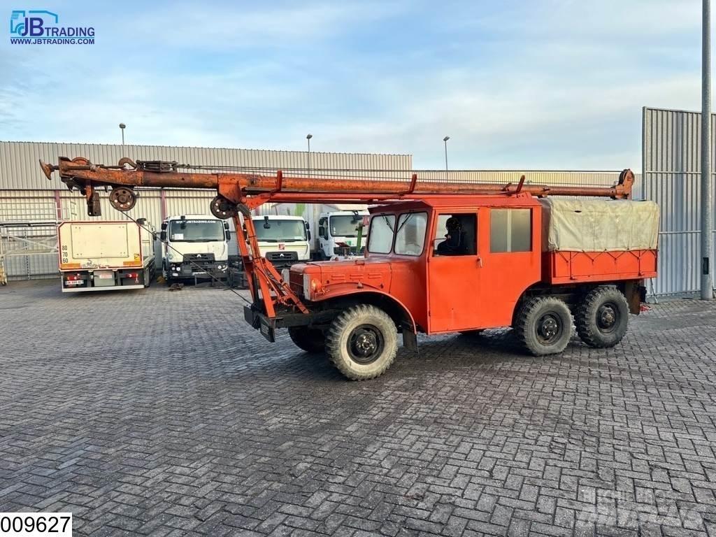 Dodge WC 63 M 6x6 All terrain cranes