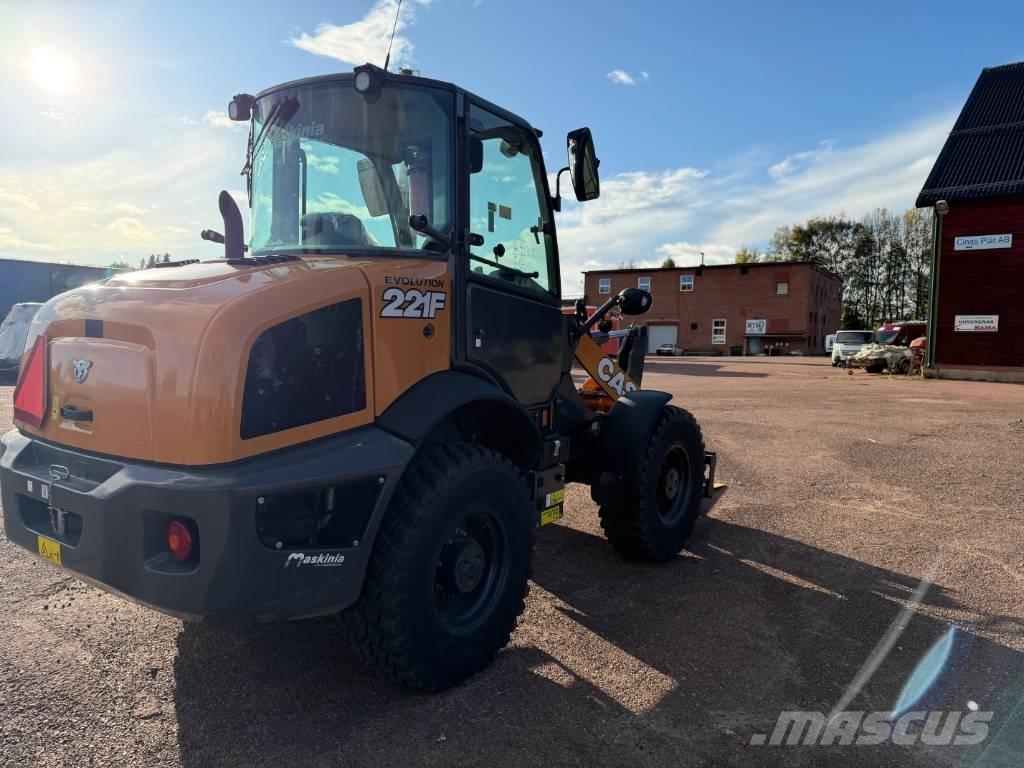 CASE 221 F Evolution Skid steer loaders