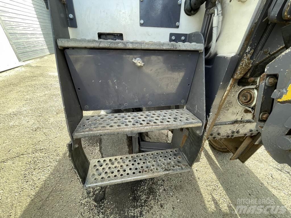 Wirtgen W 50DC Asphalt cold milling machines