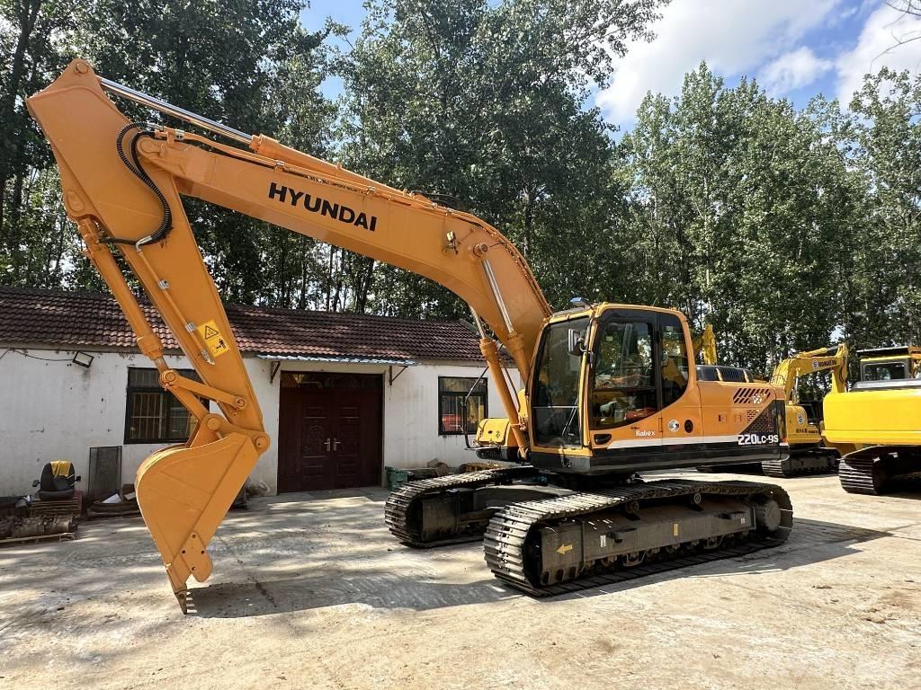 Hyundai 220LC-9S Crawler excavators
