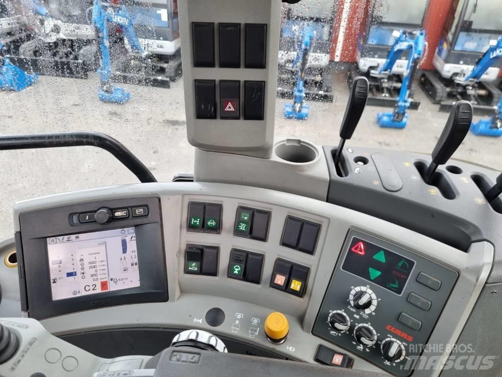 CLAAS 820 Axion Tractors