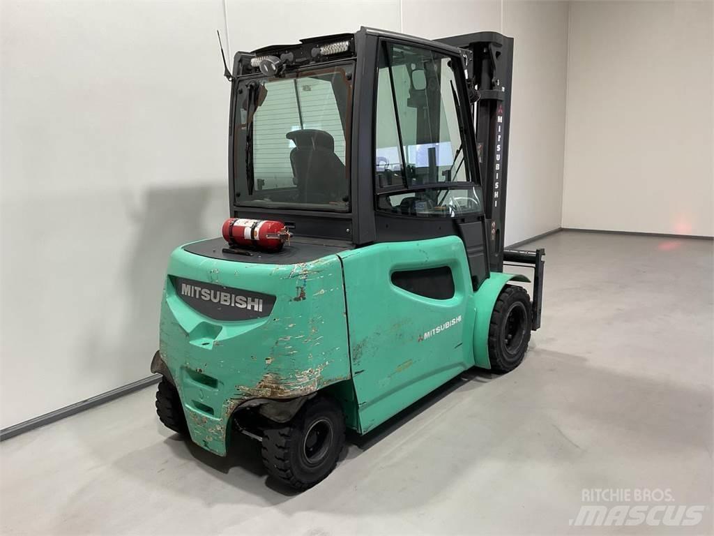 Mitsubishi FB50-2 Electric forklift trucks