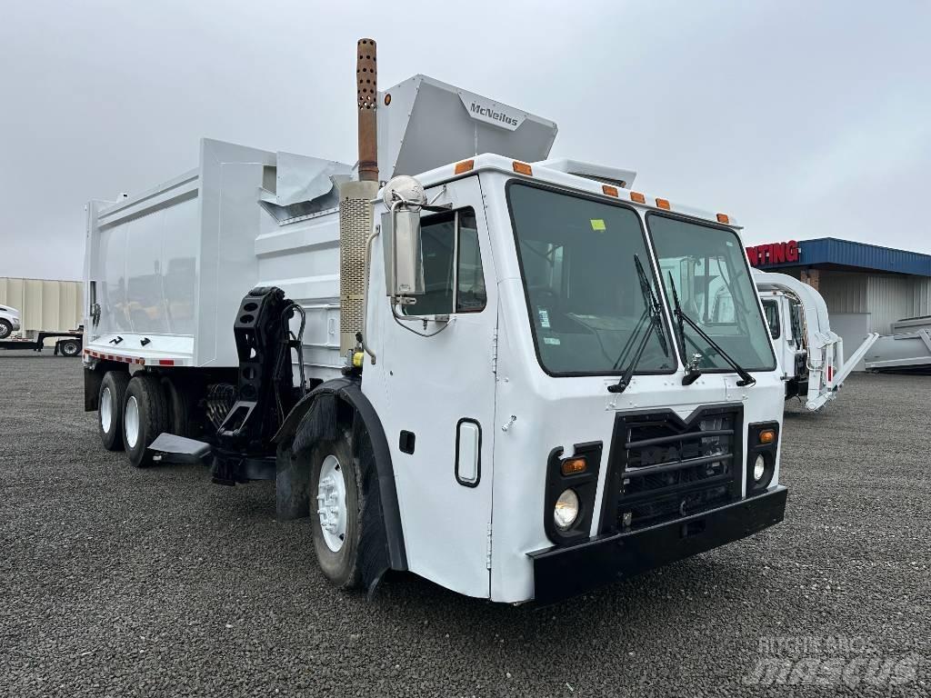 Mack LE Waste trucks