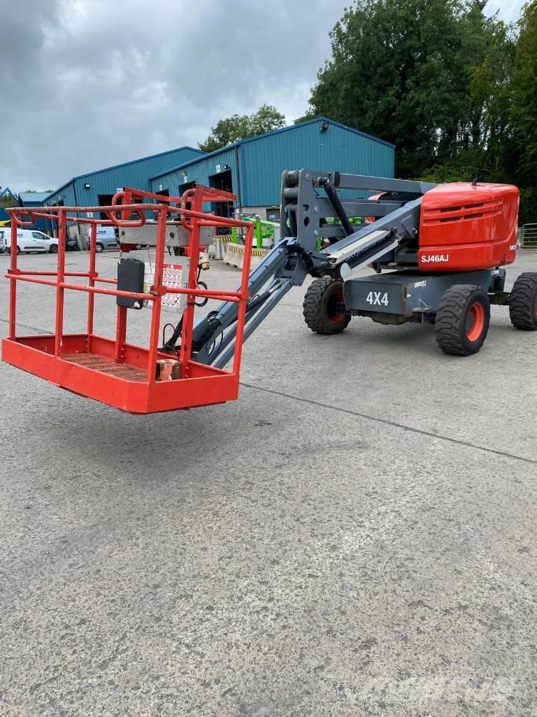 SkyJack SJ 46 AJ Articulated boom lifts