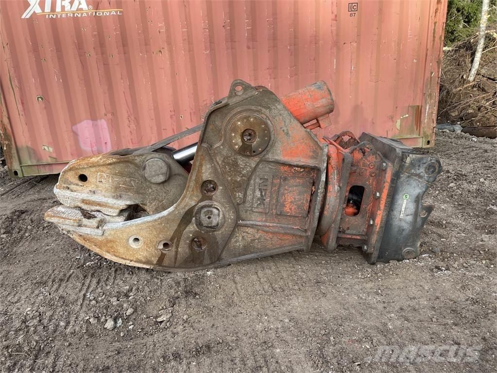 NPK U-31 JXR Crushers