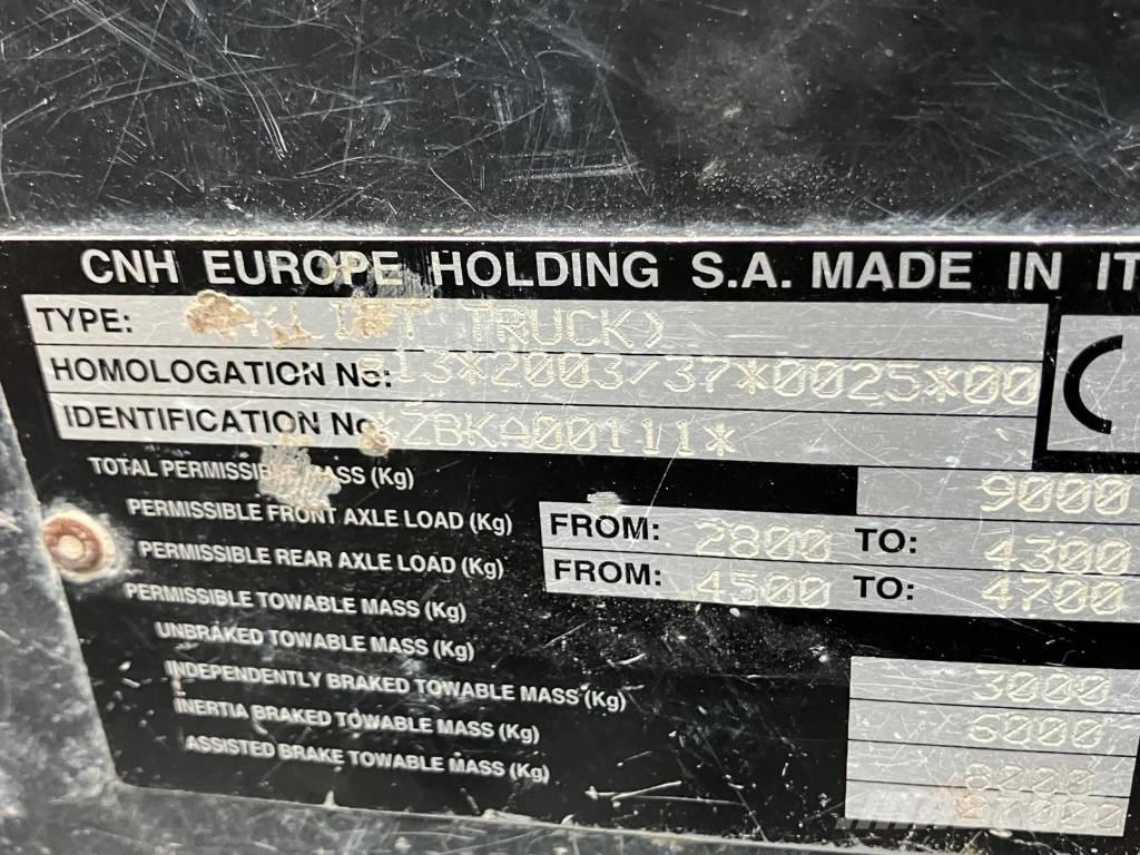 New Holland LM5040 Telehandlers