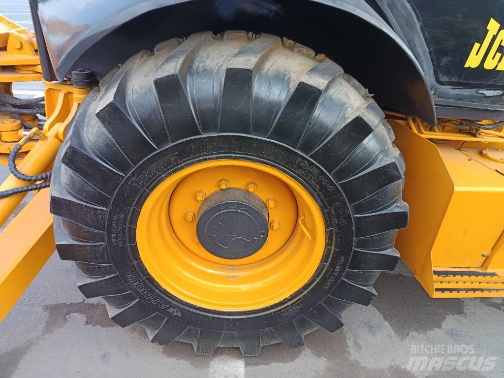 JCB 3 CX Backhoe