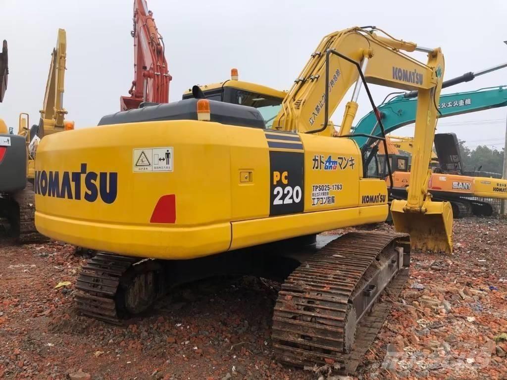 Komatsu PC 220-7 Crawler excavators