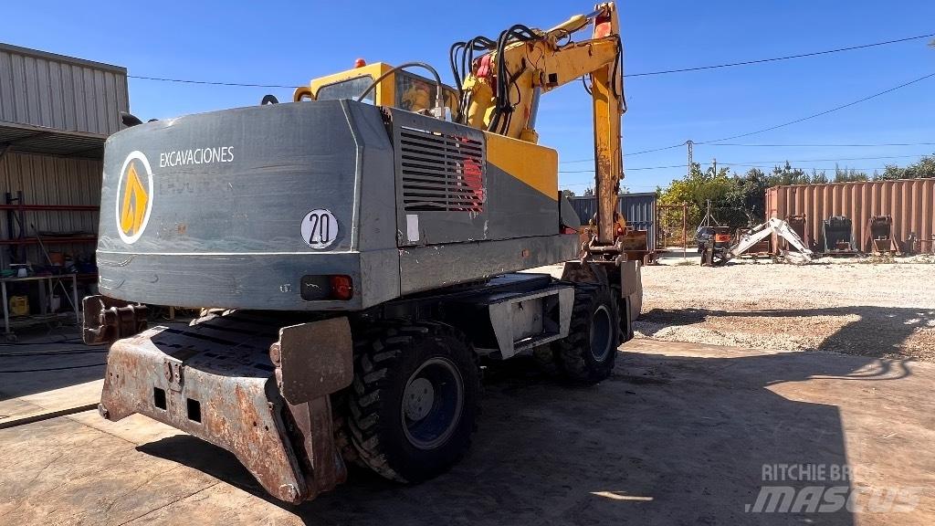 O&K MH 6 Wheeled excavators