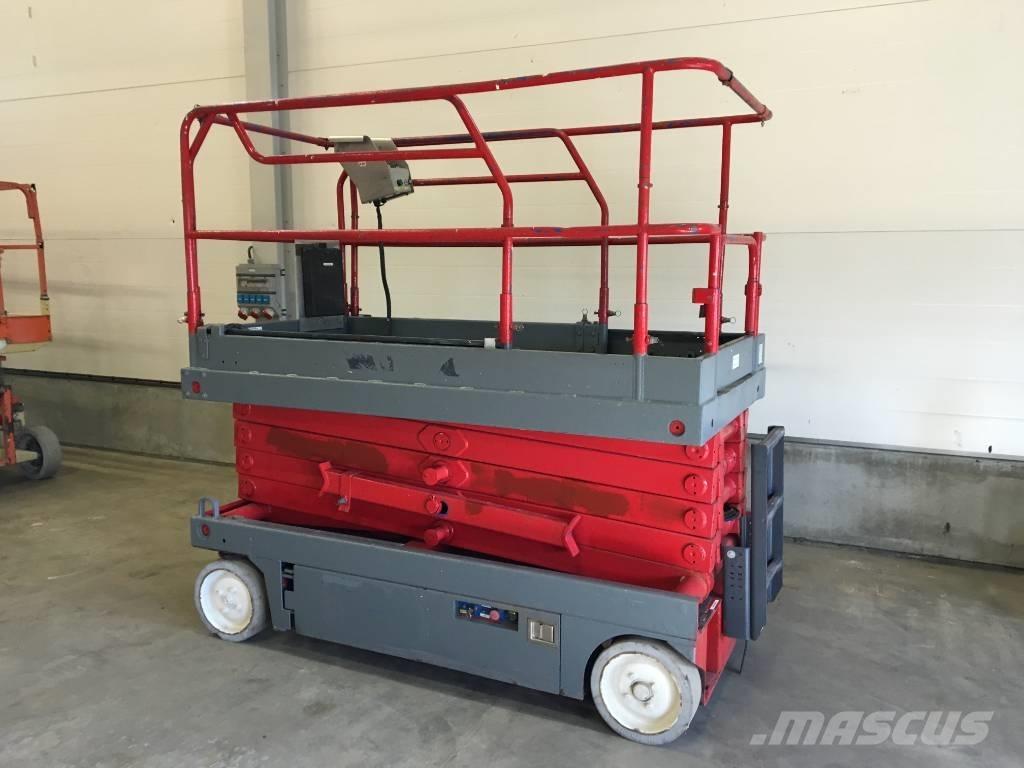 UpRight Saxlift X32N Trailer mounted platforms