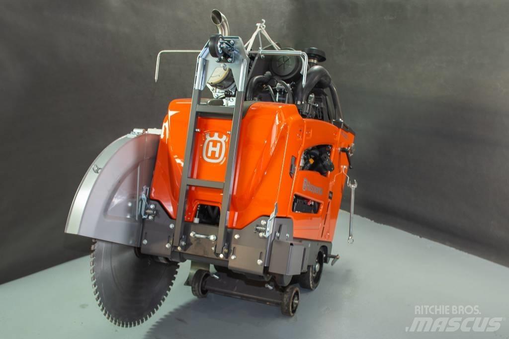 Husqvarna FS5000D Rock and Concrete Saws