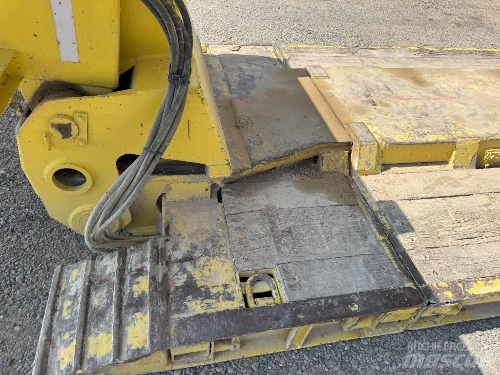 Goldhofer SSTZ-VH Low loader-semi-trailers