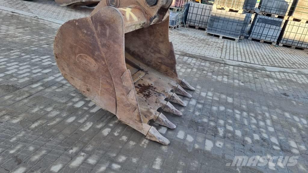 Komatsu PC 210 LC Crawler excavators