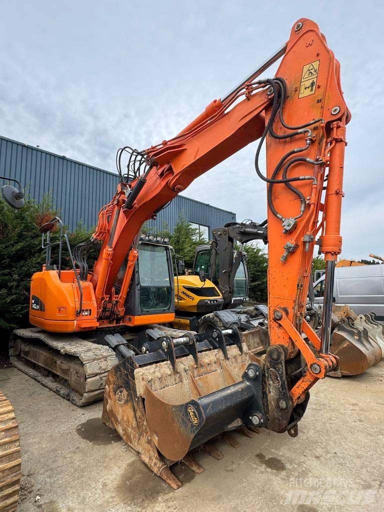 Doosan DX140 LC Crawler excavators