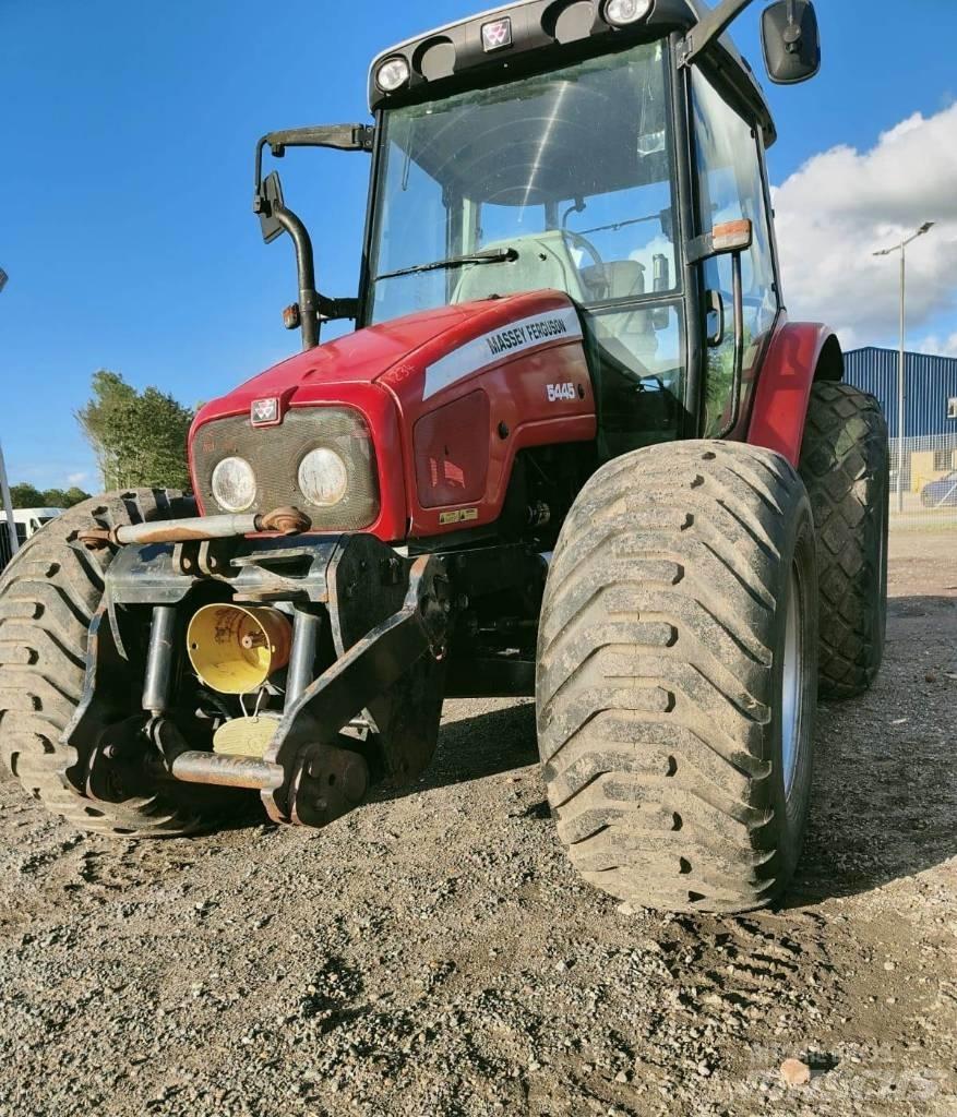Massey Ferguson 5445 Tractors