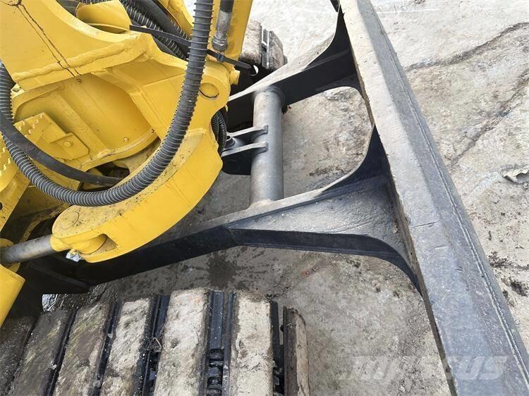 Komatsu PC 40 Crawler excavators