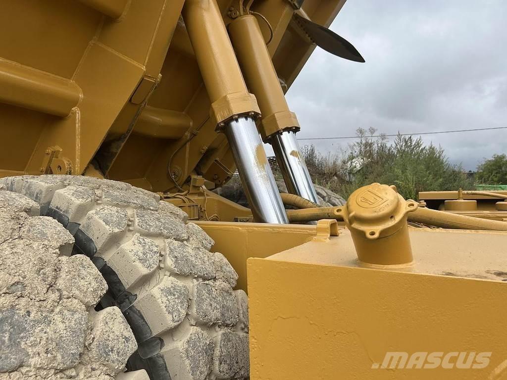 CAT 769D Site dumpers