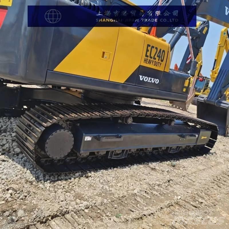 Volvo EC 240 Crawler excavators