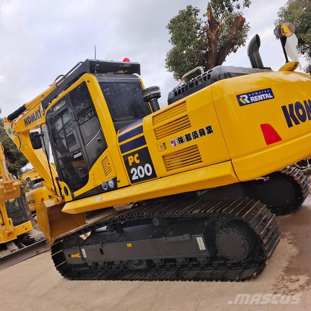 Komatsu PC 200-7 Crawler excavators