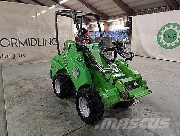 Avant 420 Farm machinery