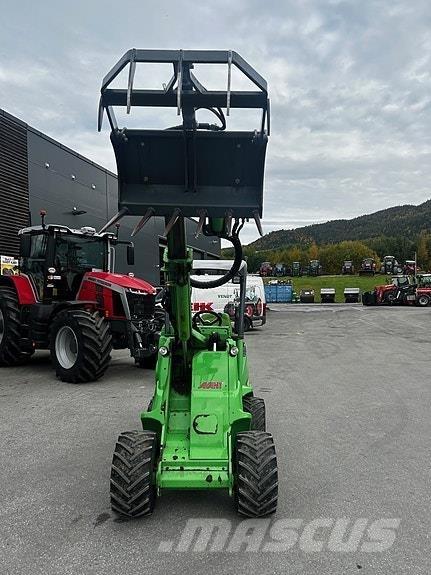 Avant R35 Farm machinery
