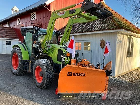 CLAAS Arion 420 Tractors