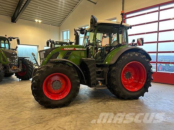Fendt 722 VARIO Tractors