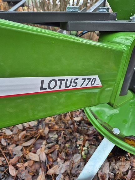 Fendt 770 Lotus Windrowers
