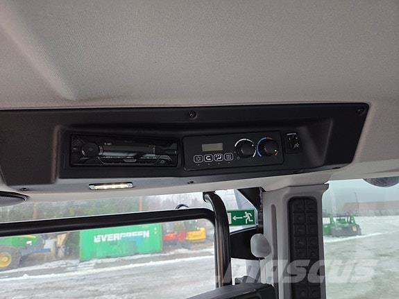 JCB Fastrac 8330 Tractors