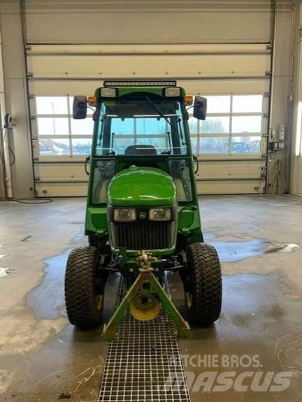 John Deere 2032R Tractors