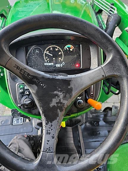 John Deere 3038E Tractors