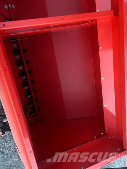 Kuhn Premia 4000 Mineral spreaders