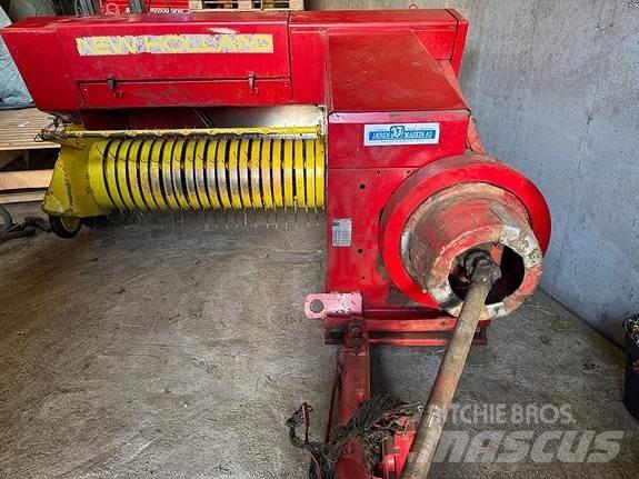 New Holland 276 Round balers