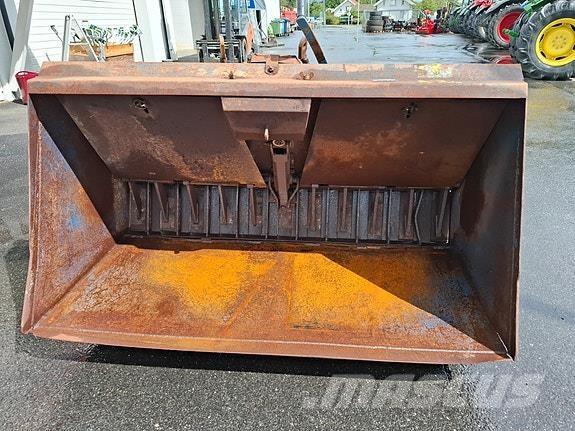  Perma SMA1100 Mineral spreaders