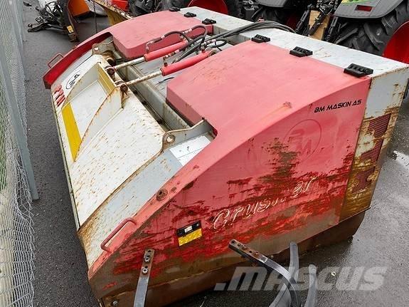 PTH Crusher 2500 Farm machinery