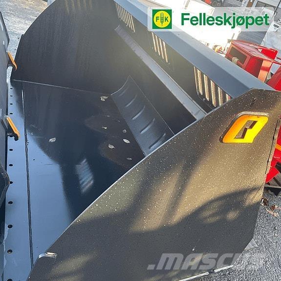 Quicke 240VL+ Other road and snow machines