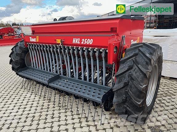 Tume HKL 2500S Manure spreaders